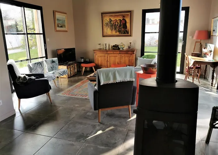 La Coquette Du Marais 莱萨布勒-多洛讷